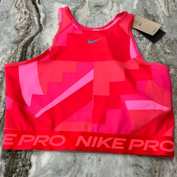 Nike Tops - Nike Pro • Dri-Fit • Women’s • Cropped • Training Tank • Size XL